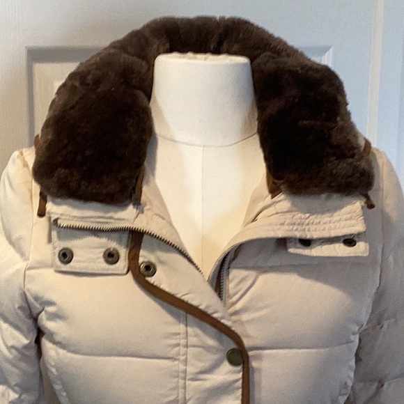 The Wild North Apparel Down Jacket XS - Suede Trim, Detachable Beaver Fur Collar - Picture 2 of 10